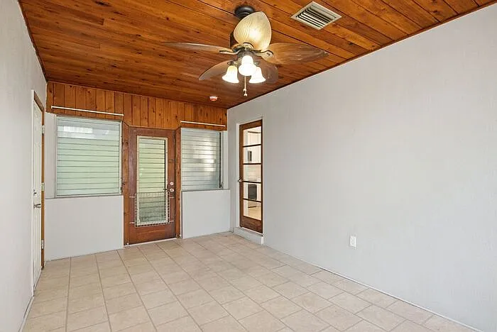 4325 S Coolidge Ave — Photo 19
