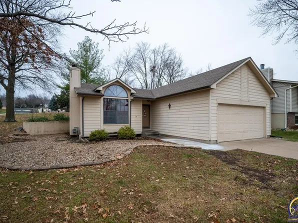 5611 SW 36th Ter, Topeka, KS 66614