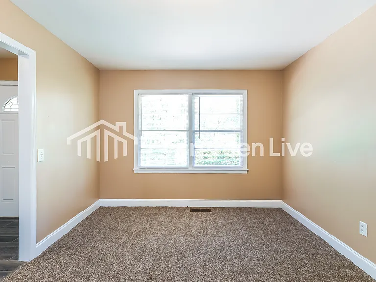 145 Grainger Dr — Photo 10
