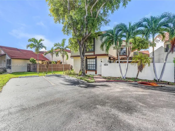 10077 NW 5th Ter #10077, Miami, FL 33172