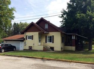 202 E Church Ave, Reed City, MI 49677