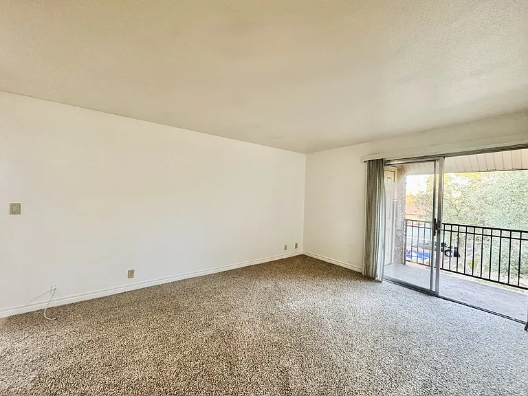 5000 Indian River Dr #484 — Photo 19