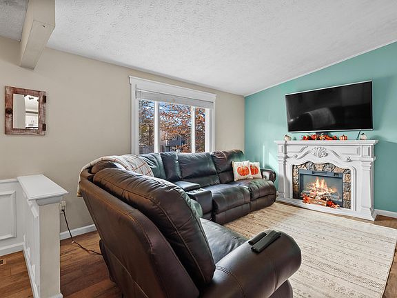 5th image of 2312 Topaz Dr