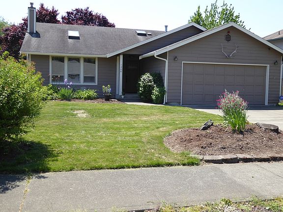2nd image of 1206 10th Ave NW