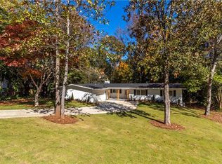 518 Cary Dr, Auburn, AL 36830