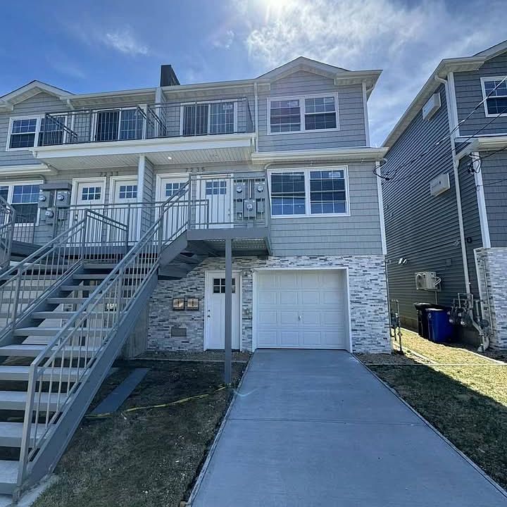1st image of 7235 Hillmeyer Ave #1