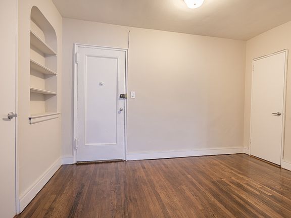 5th image of 780 Greenwich St APT 3B