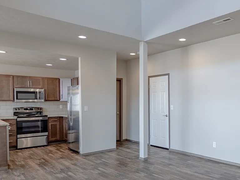 14726 E 28th Ave — Photo 5
