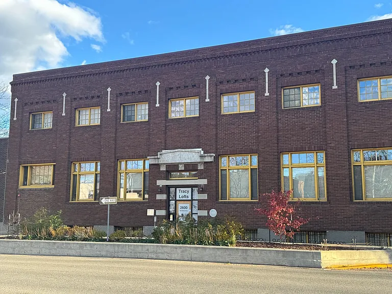 2600 Montana Ave — Photo 3