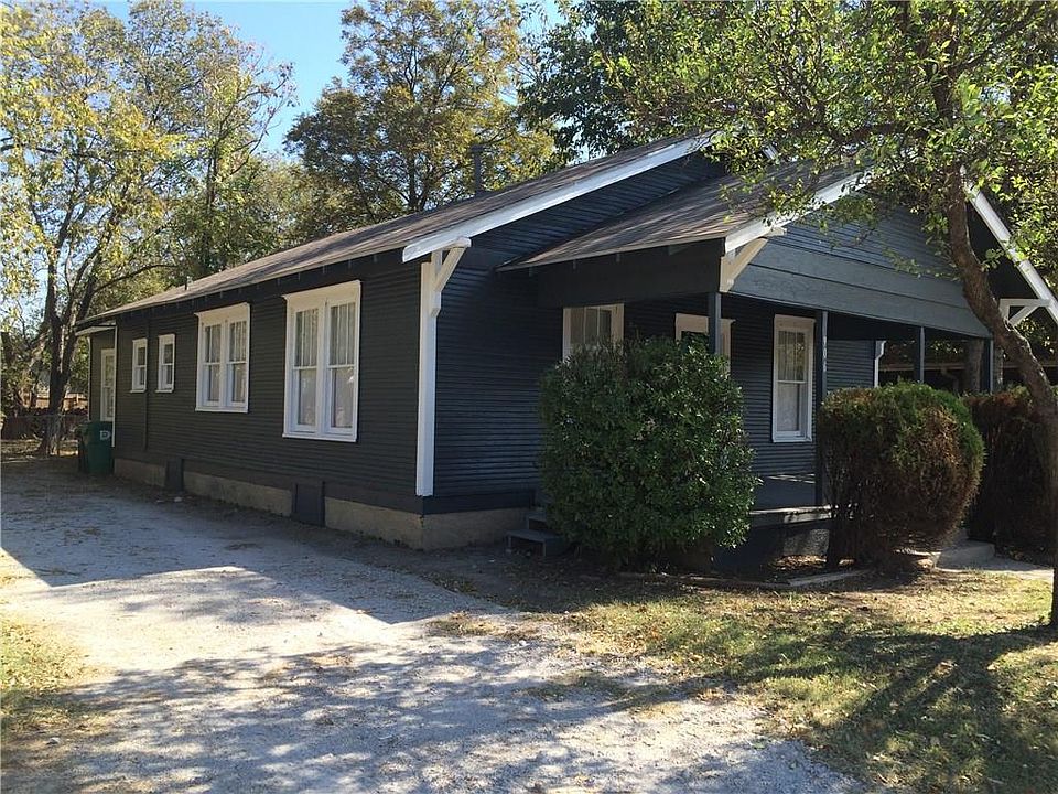 1st image of 906 N Bell Ave