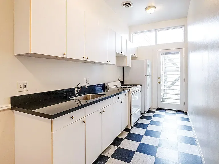 2085-2087 Golden Gate Ave #2085 — Photo 7