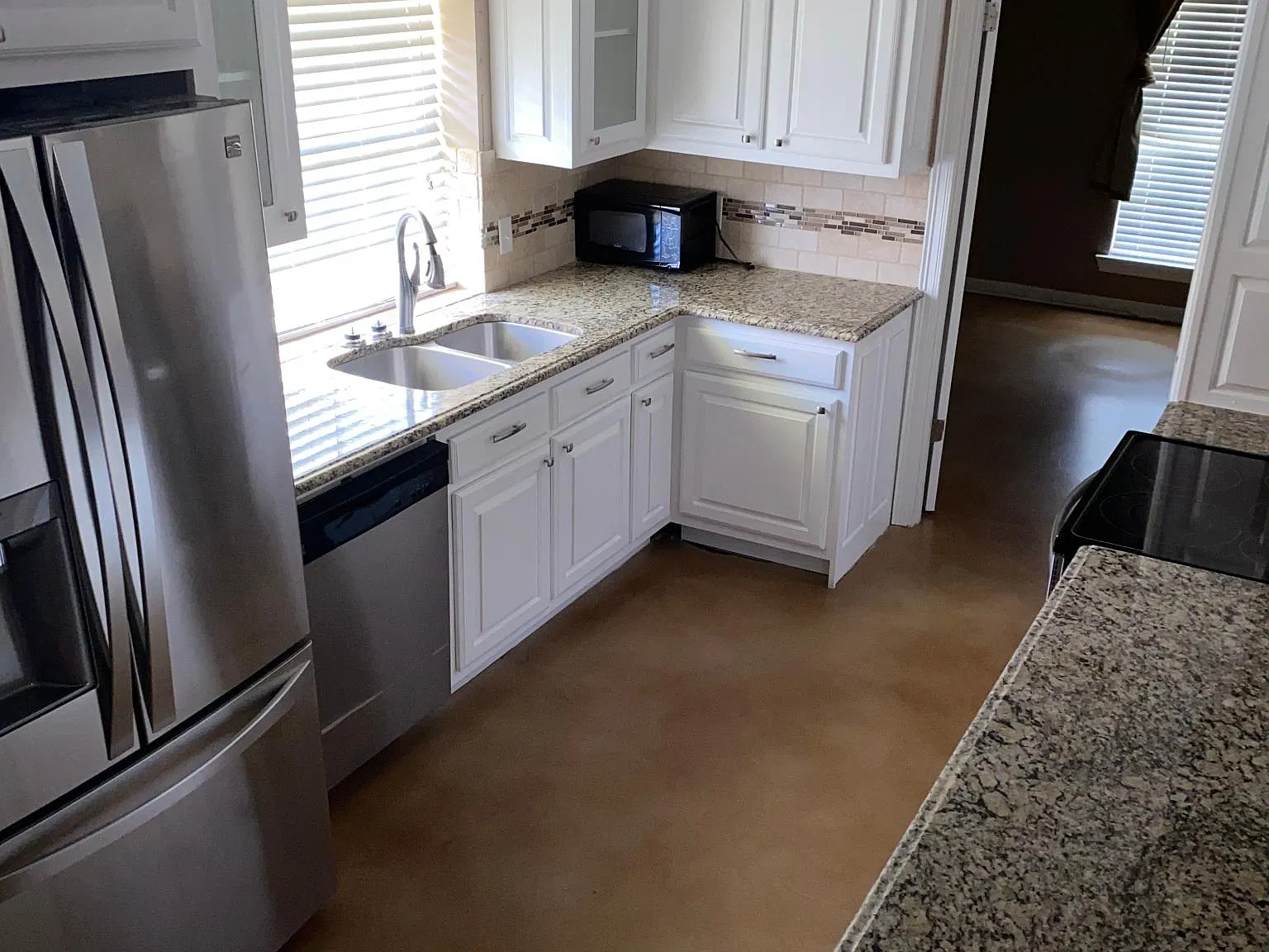 9857 Great Smokey Ave — Photo 3