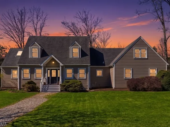 3 Brown Ct, Clinton Twp., NJ 08801