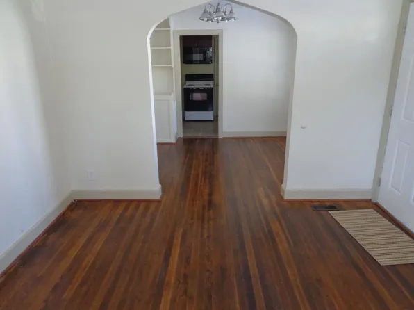 3735 Lenoir Cir, Norfolk, VA 23513