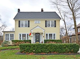 3020 Huntington Rd, Shaker Heights, OH 44120