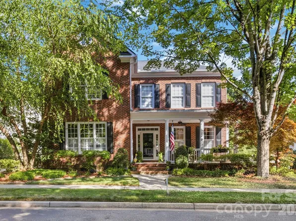 2436 Commons Ct, Fort Mill, SC 29708