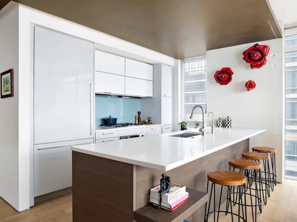 22 North 6th Street image 5 of 17