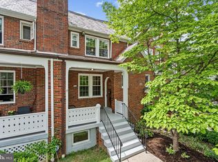 2438 39th Pl NW, Washington, DC 20007