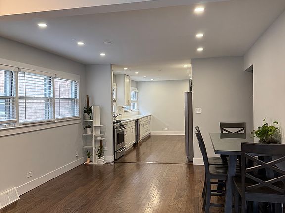 4th image of 6752 E Prairie Rd #1