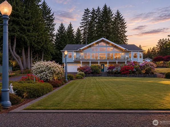 8151 E Seaview Drive, Port Orchard, WA 98366