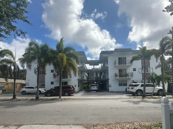 2238 Monroe St APT 111, Hollywood, FL 33020