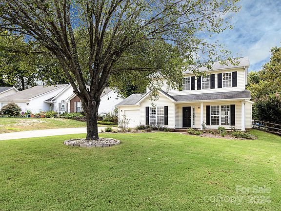 2nd image of 12616 Waterfall Pl
