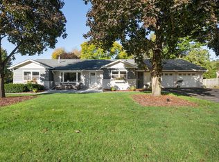 1435 Dodd Rd, Mendota Heights, MN 55118