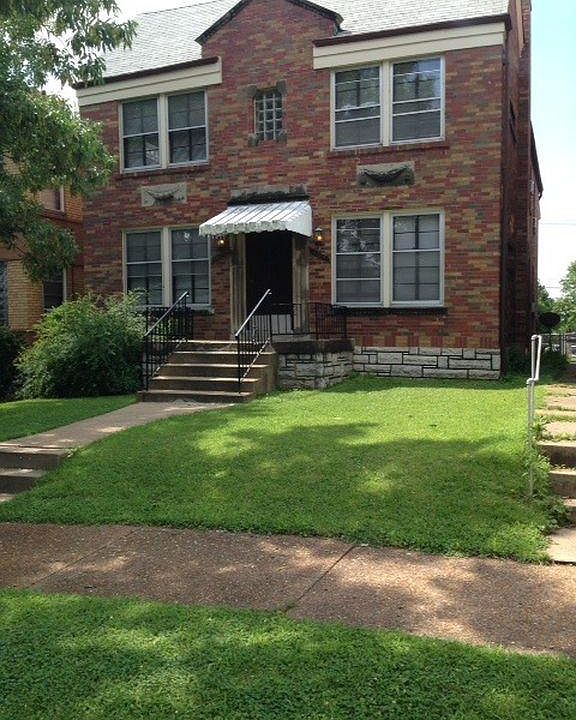 1st image of 4936 Winona Ave #2W