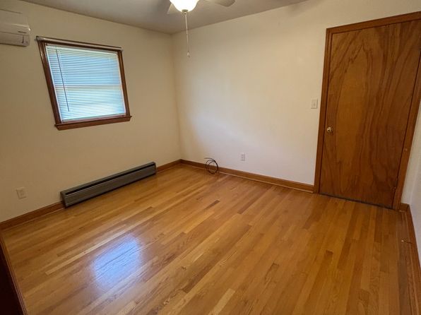 6905 Roanoke Rd #1