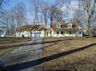 1902 Lower Huntington Rd, Fort Wayne, IN 46819