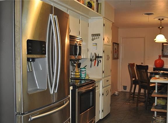 4th image of 211 Monticello Dr