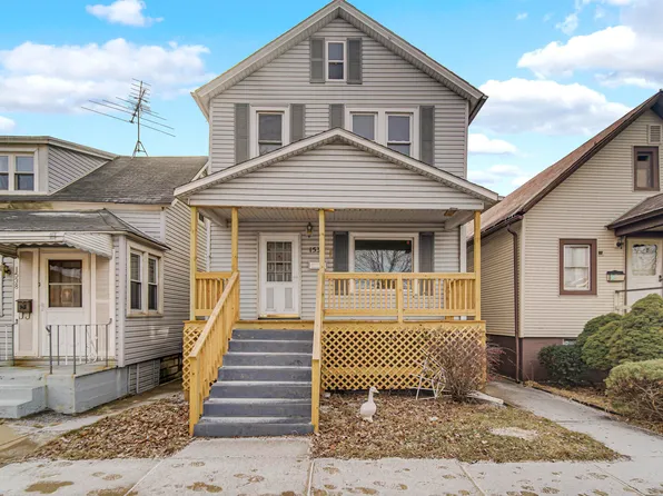 1536 121st St, Whiting, IN 46394
