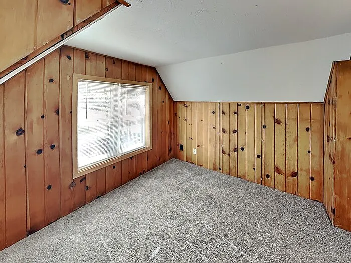140 Park St E — Photo 11