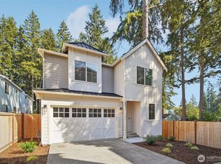 8014 222nd Street SW, Edmonds, WA 98026