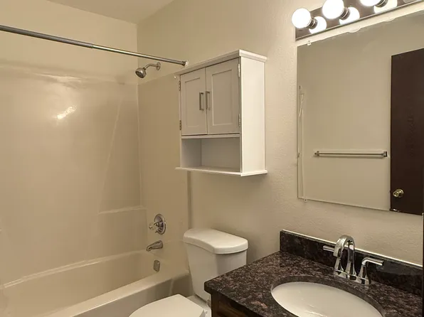 1015 Bridgit Ct SE #4, Cedar Rapids, IA 52403