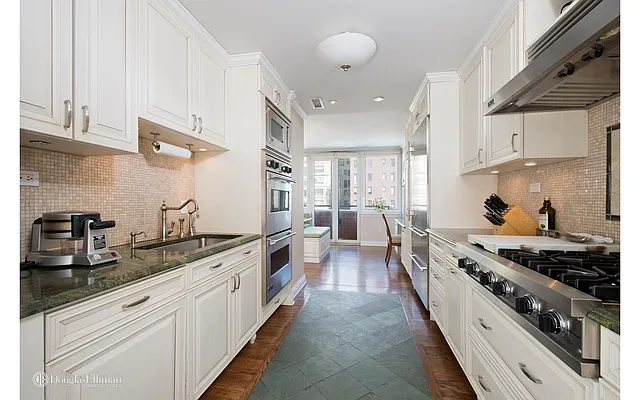 Rented by Douglas Elliman | media 25