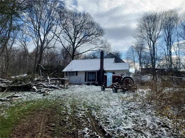 115 Saeler Ln, Butler, PA 16002
