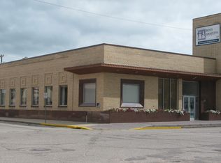 103 S 4th St, Milbank, SD 57252