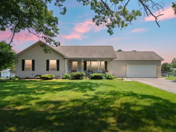 53439 Rolling Meadow Blvd, Paw Paw, MI 49079