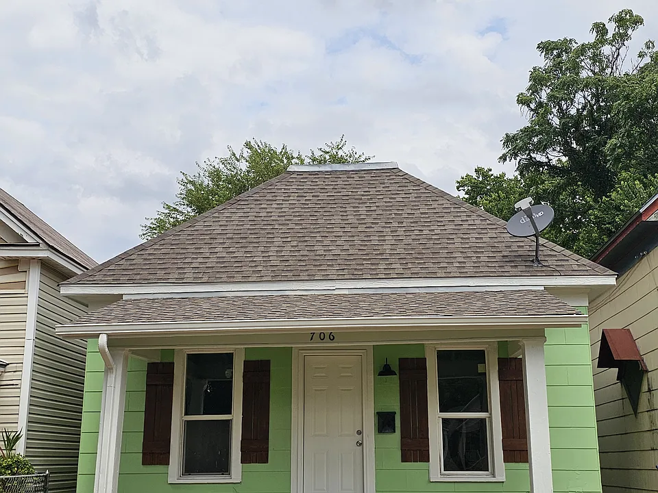706 E Harrison Ave