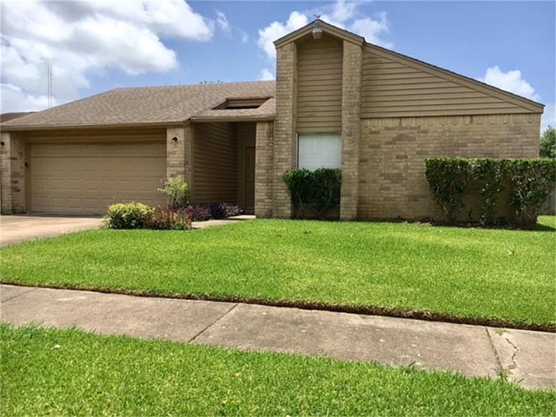 1st image of 7515 Briar Run Ct