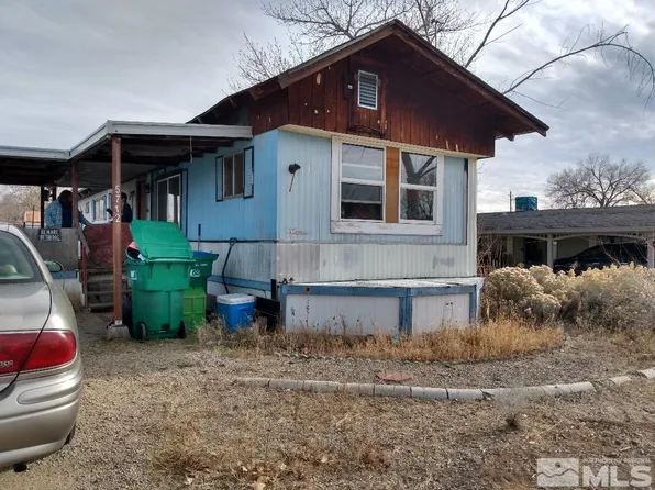 5712 Chorn Ln, Sun Valley, NV 89433