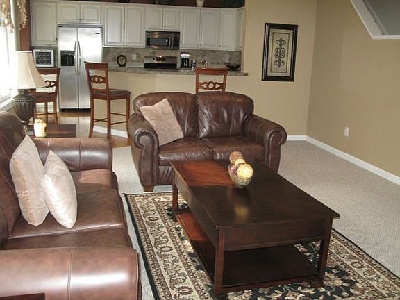 5th image of 73 Sterling Heights Dr