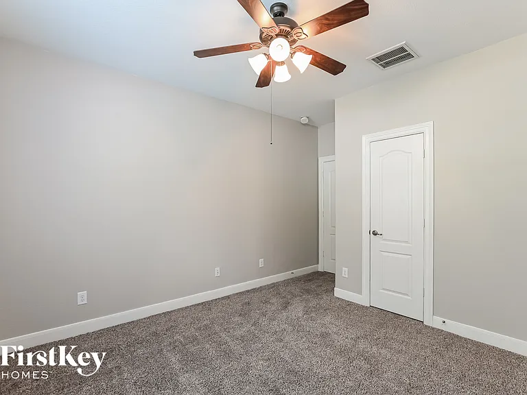 1934 Graystone Hills Dr — Photo 8