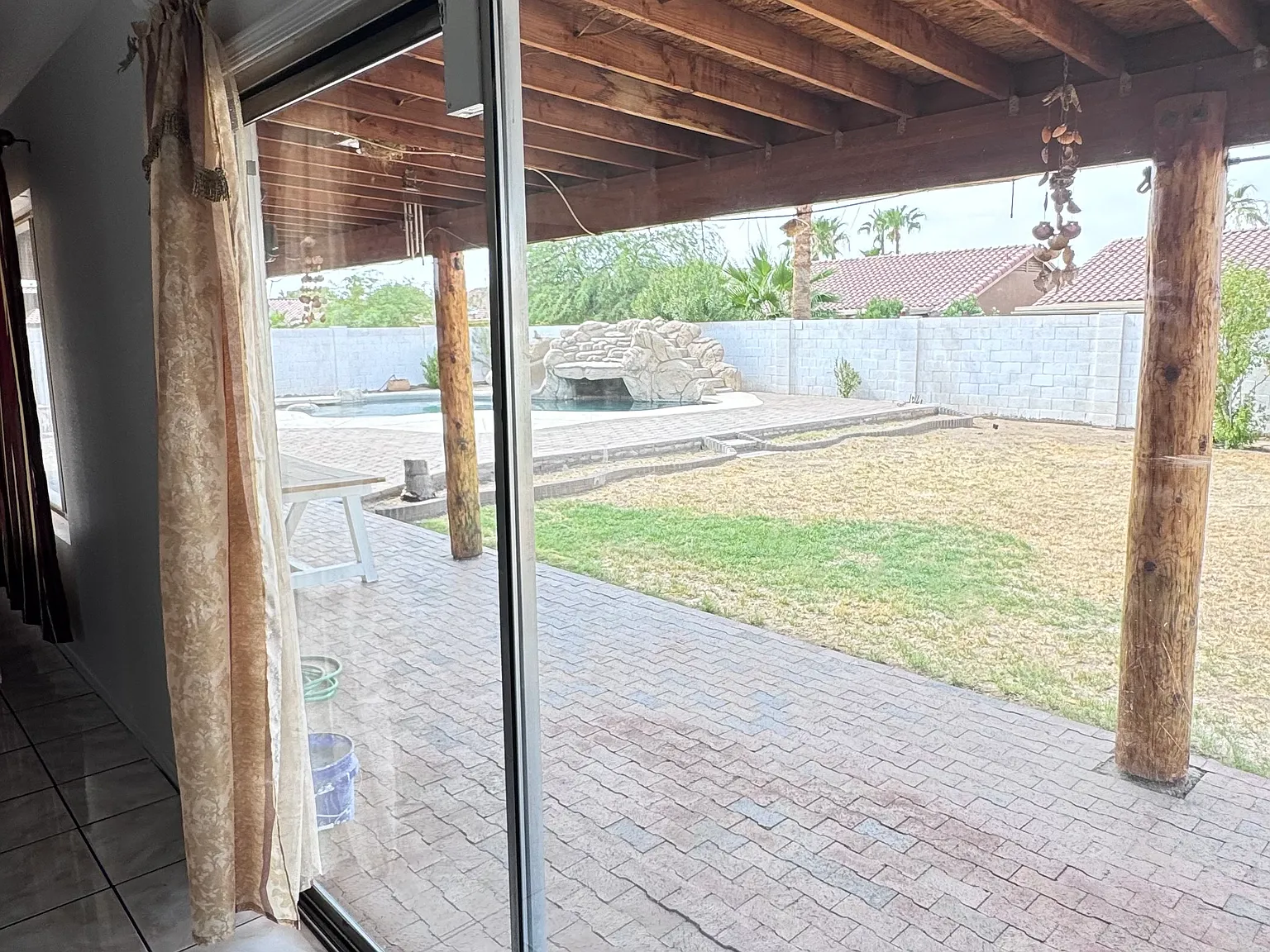5 bed, 2491 sqft, $3,800 — Photo 4