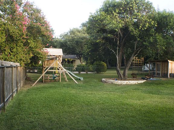 3rd image of 11614 Lida Rose Dr