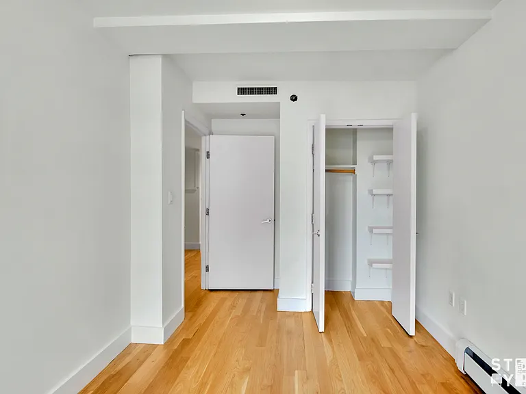 279 Lee Ave #Penthouse 6 — Photo 10