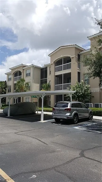 Building Photo - 3001 Laurel Park Ln #201