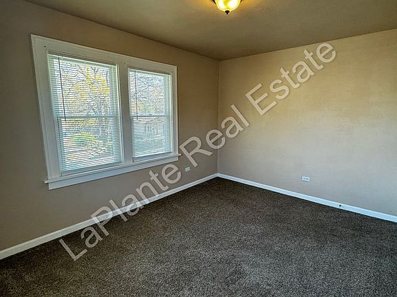 5th image of 4447 Walker Ave
