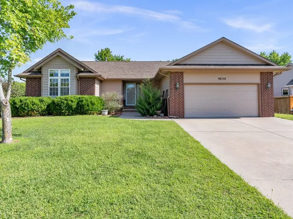 15818 E Woodcreek St, Wichita, KS 67230